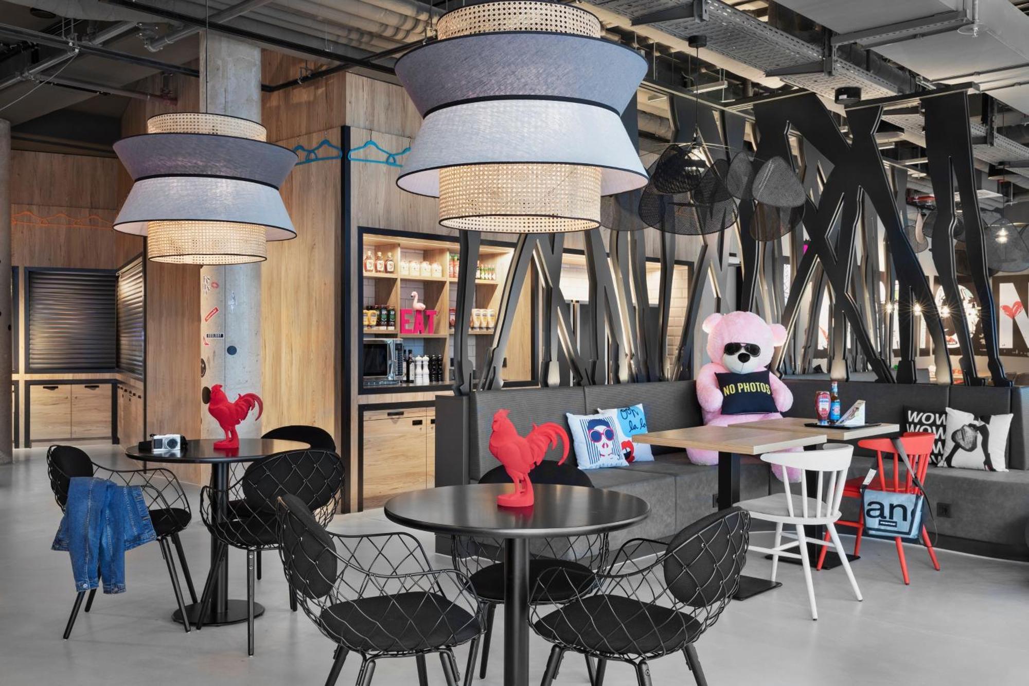 Moxy Hotel 3*